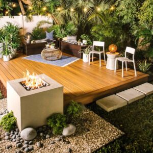 Backyard Lounge Area